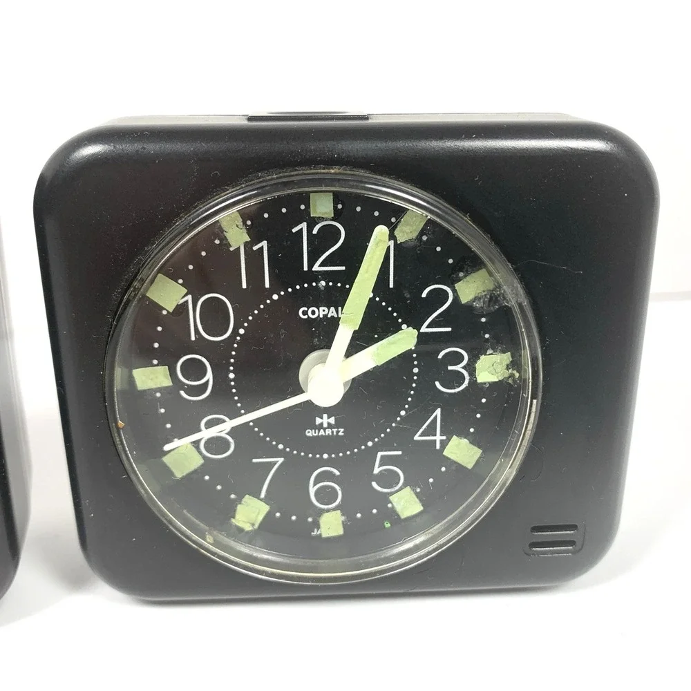 Lot‎ of 2 Vintage Travel Battery Operated Clocks Copal Quartz HQ 255